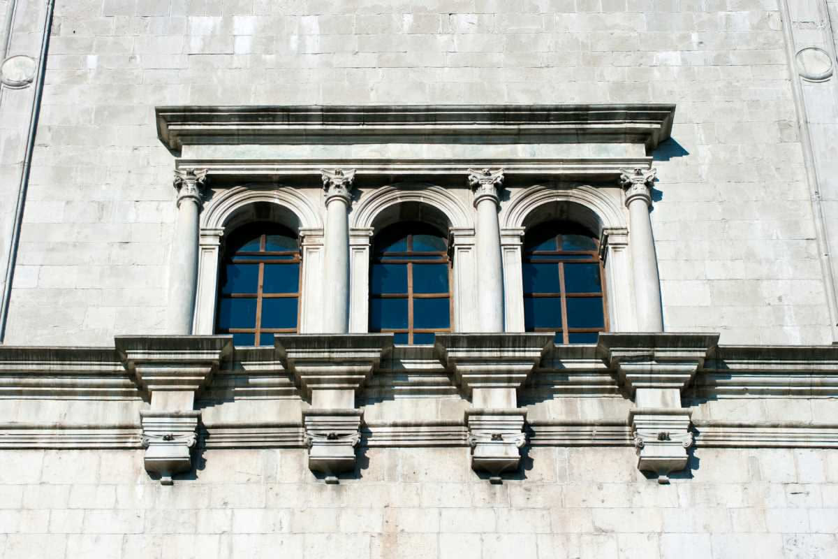 Finestre a battente venete: il dettaglio che ha protetto dal freddo per secoli